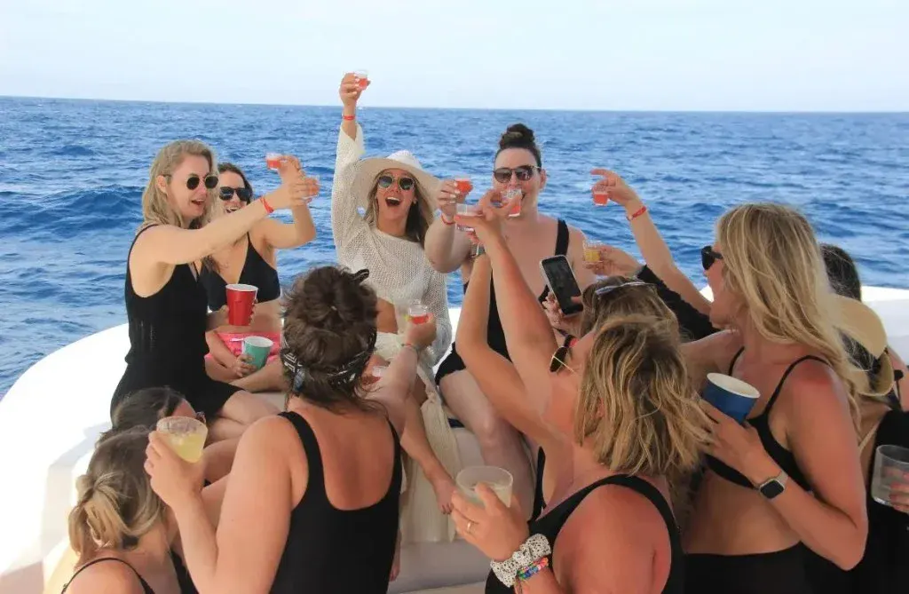 La Gringa Cabo — official 40ft private catamaran at The Arch in Cabo San Lucas